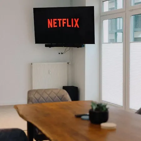 130m² Im Zentrum + Terrasse 아파트 라이프치히